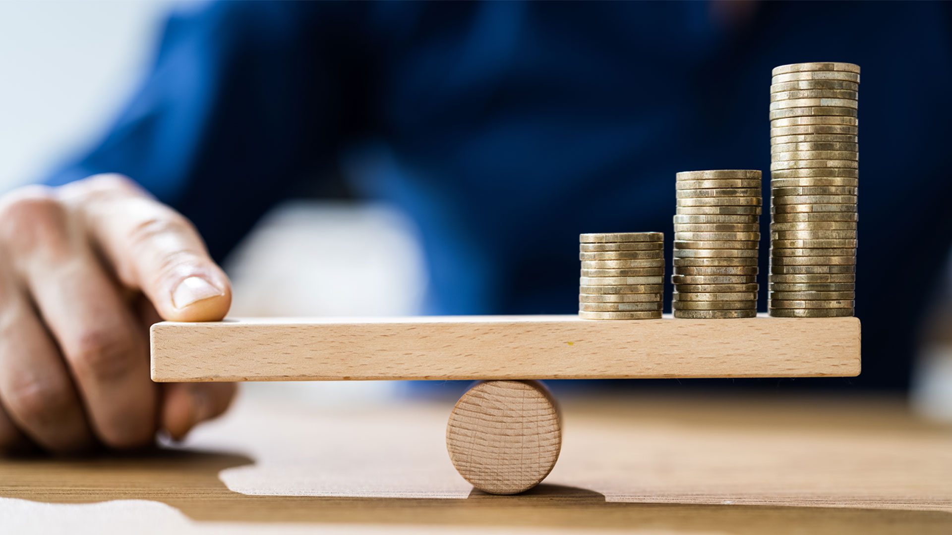 What works when? The impact of changes in growth and inflation on equities